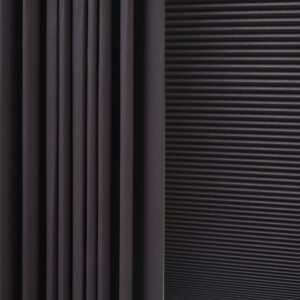 Gordijnen met verduisterende voering